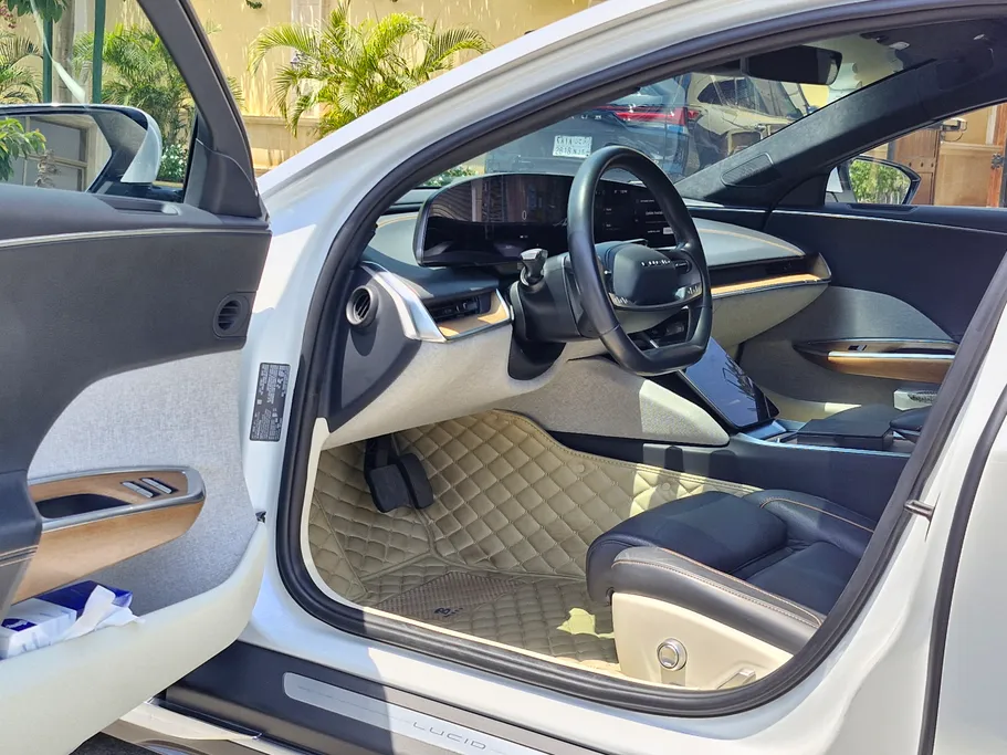 2024 Lucid Air Touring 