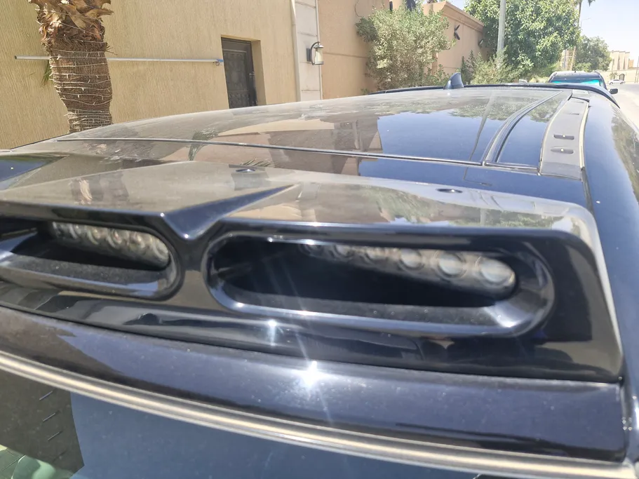 لاند روفر ديفندر P300 S 2023 