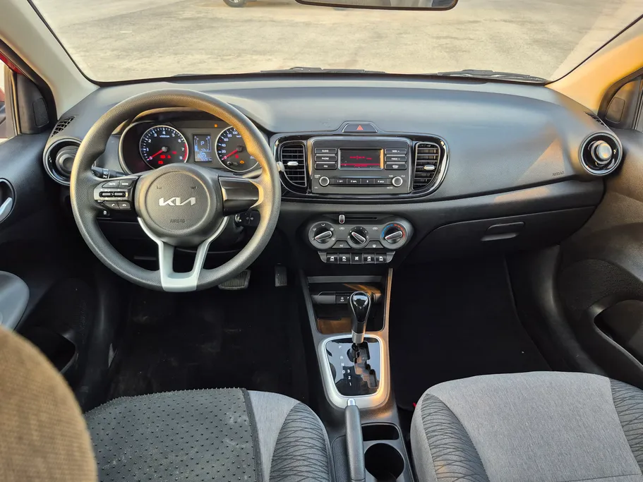 2022 Kia Pegas LX 