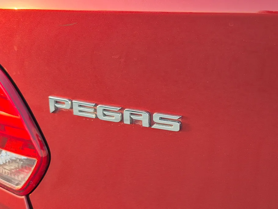 2022 Kia Pegas LX 