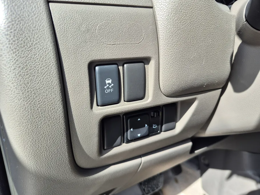 2022 Nissan Sunny SV Comfort 