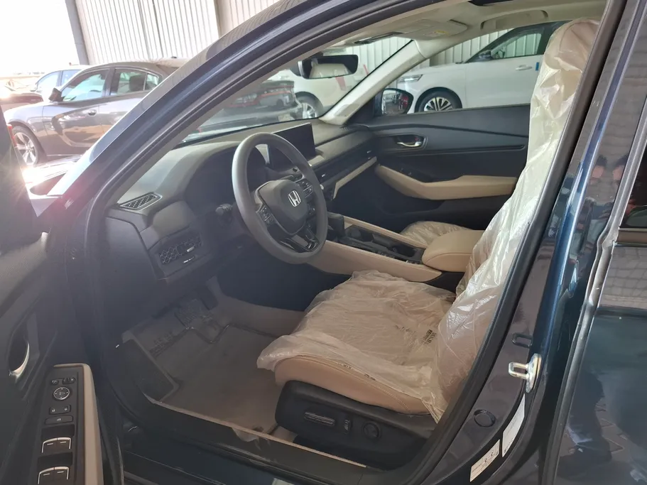 هوندا اكورد LX 2025 