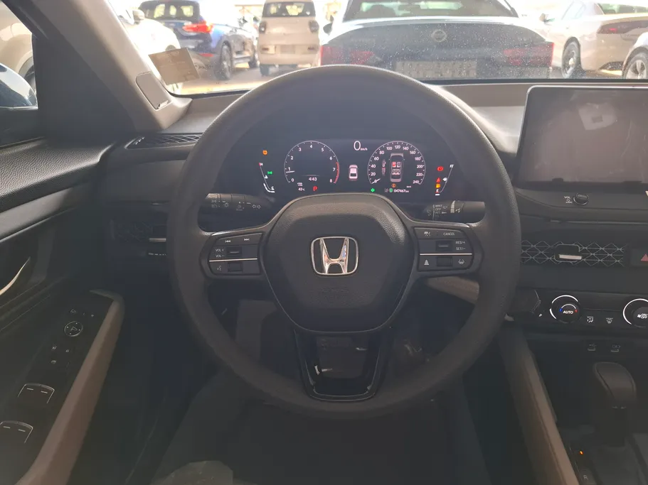 هوندا اكورد LX 2025 