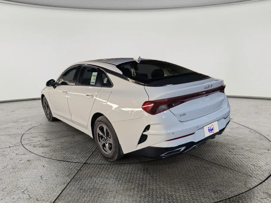 2023 Kia K5 LX 