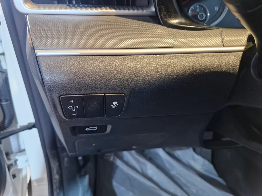 2023 Kia K5 LX 