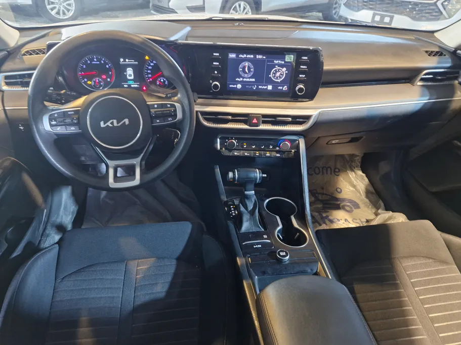 2023 Kia K5 LX 