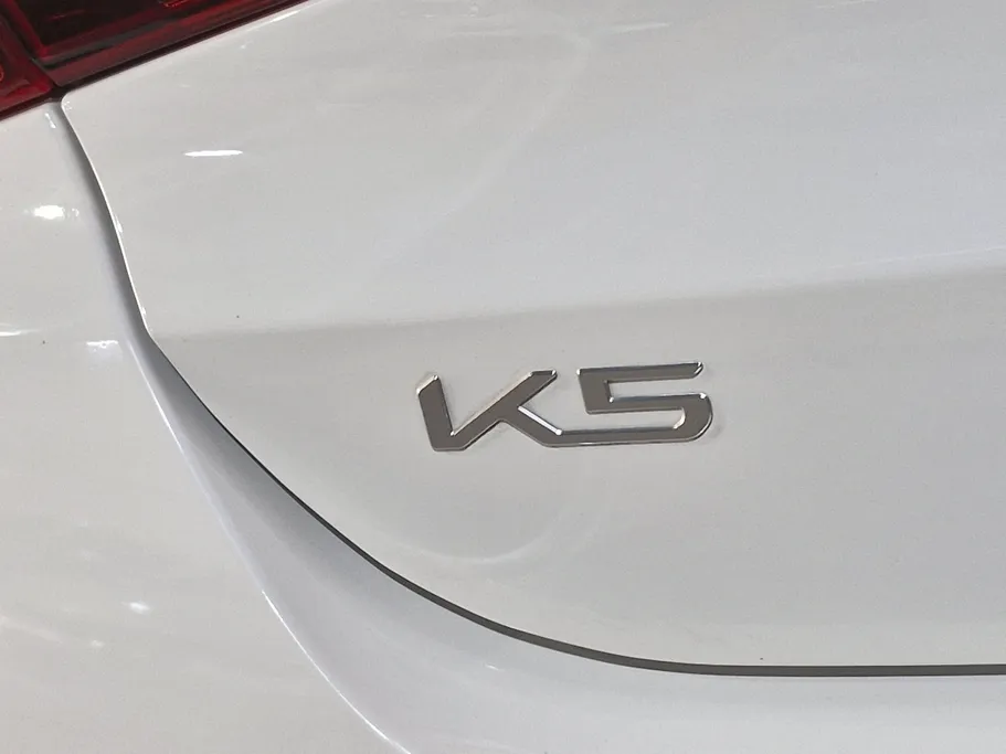 2023 Kia K5 LX 