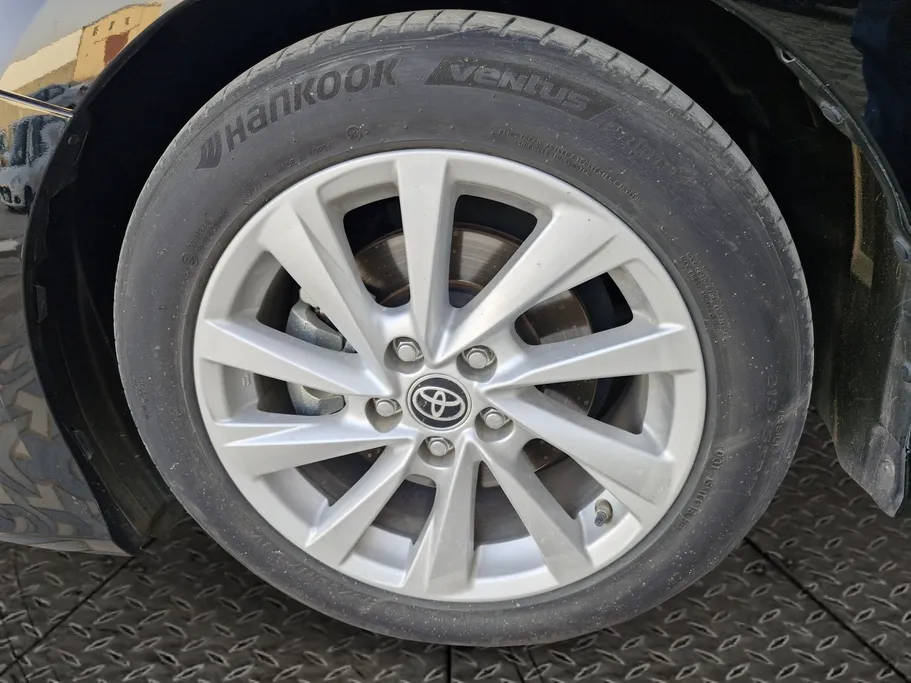 2023 Toyota Camry  GLE 