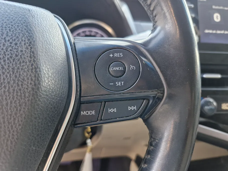 2023 Toyota Camry  GLE 