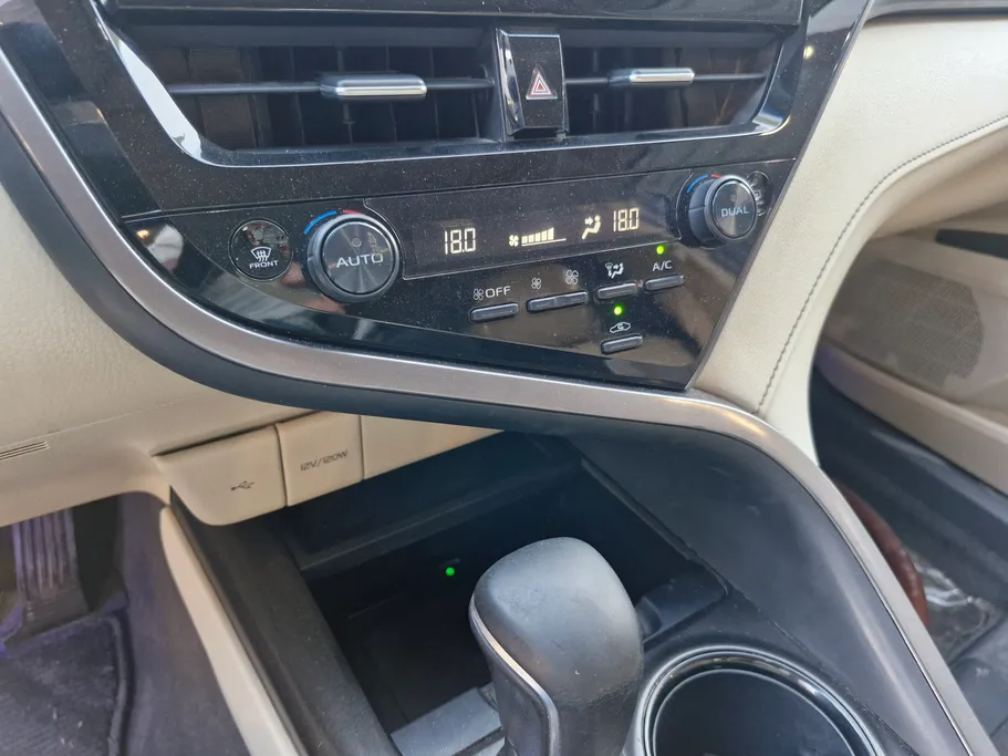 2023 Toyota Camry  GLE 