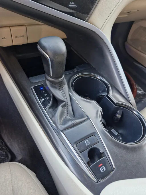 2023 Toyota Camry  GLE 