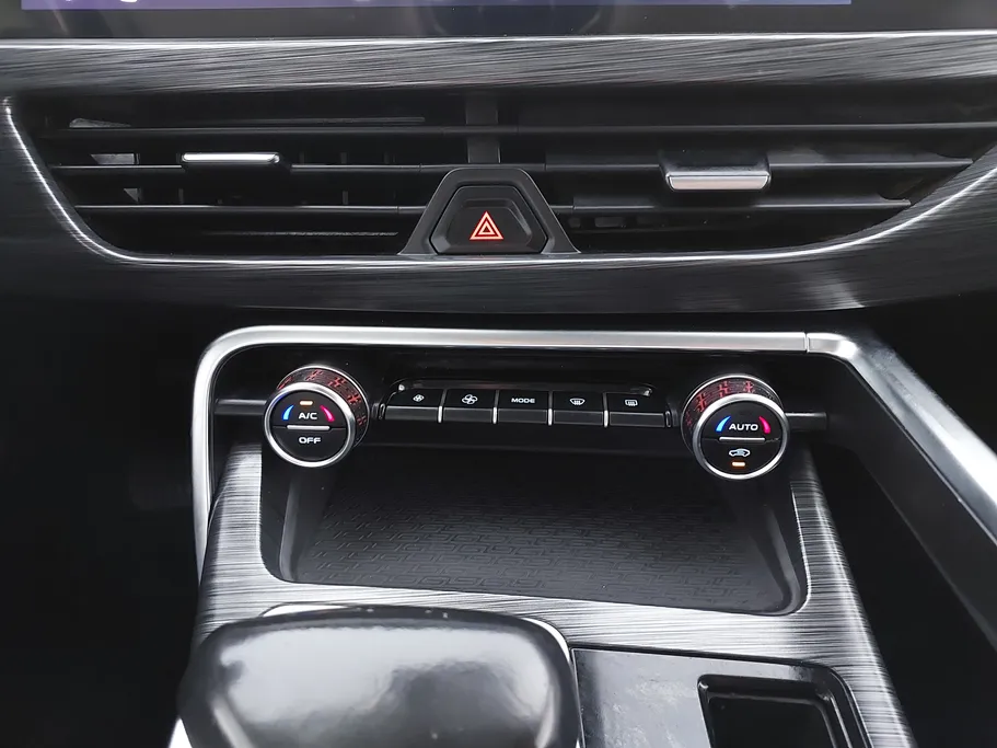 2022 Geely TUGELLA Luxury GL 