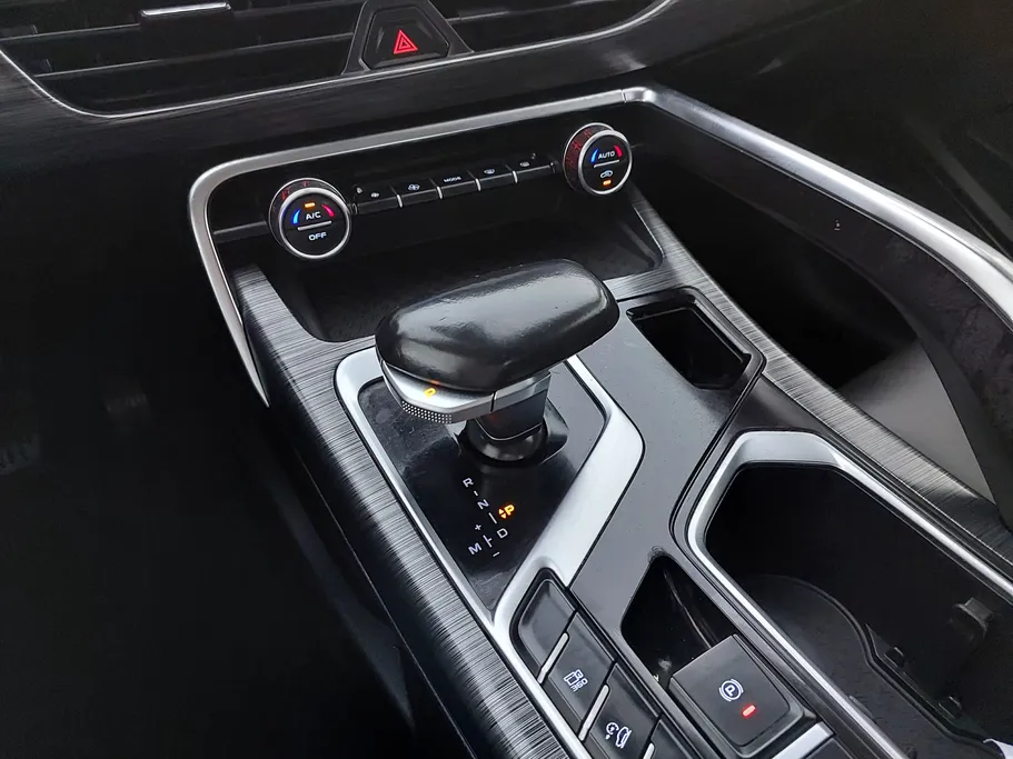 2022 Geely TUGELLA Luxury GL 