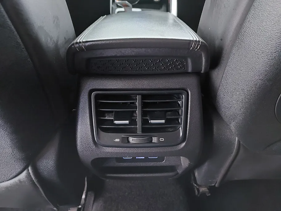 2022 Geely TUGELLA Luxury GL 