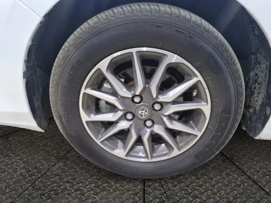 2023 Toyota Yaris  Y 