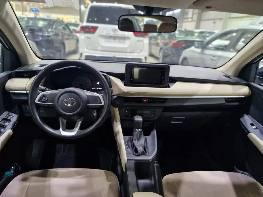 2023 Toyota Yaris  Y 