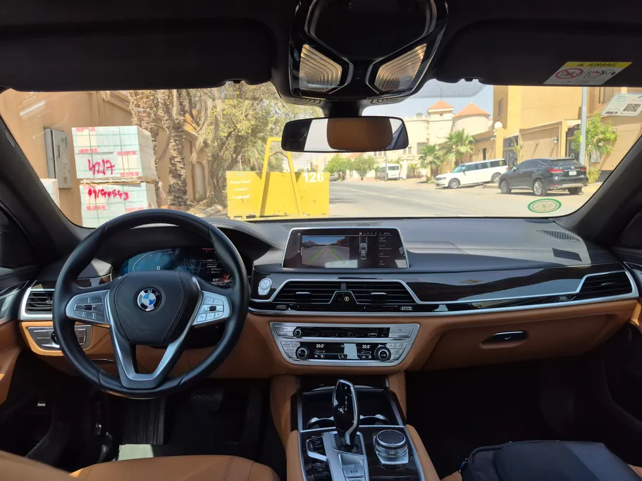 بي ام دبليو الفئة السابعة 730Li 2022 