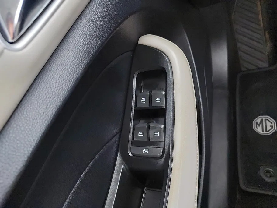 2023 MG 5 STD 