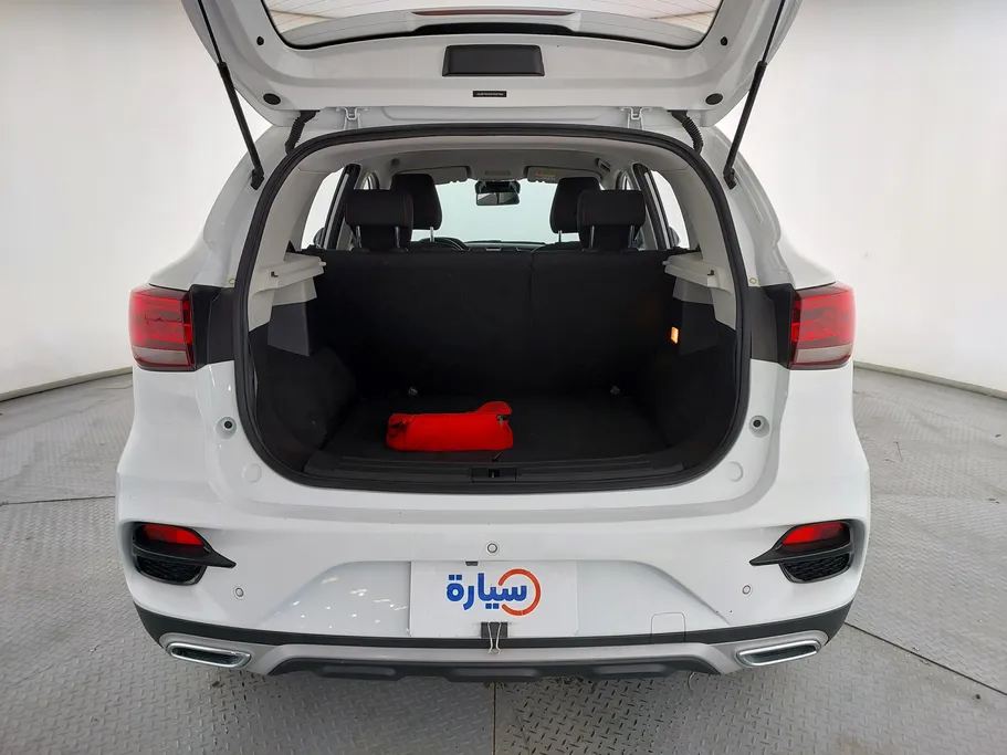 2023 MG ZS STD 