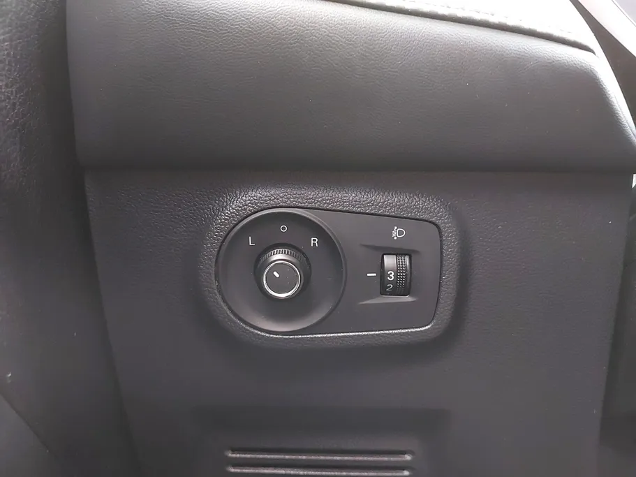 2023 MG ZS STD 