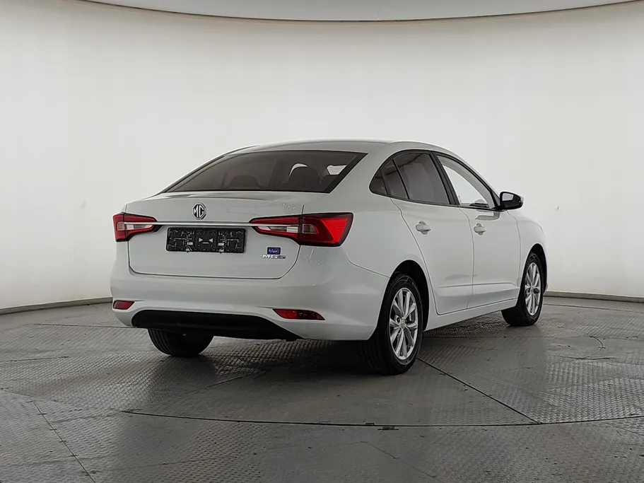 2025 MG 5 STD 
