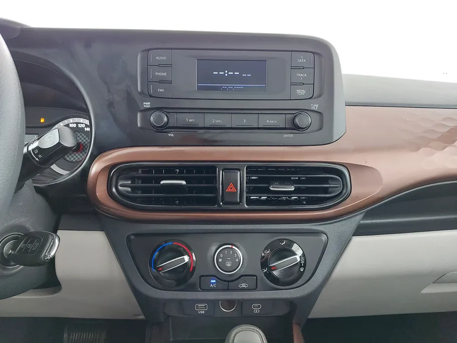 هيونداي Grand i10 فلييت 2024 