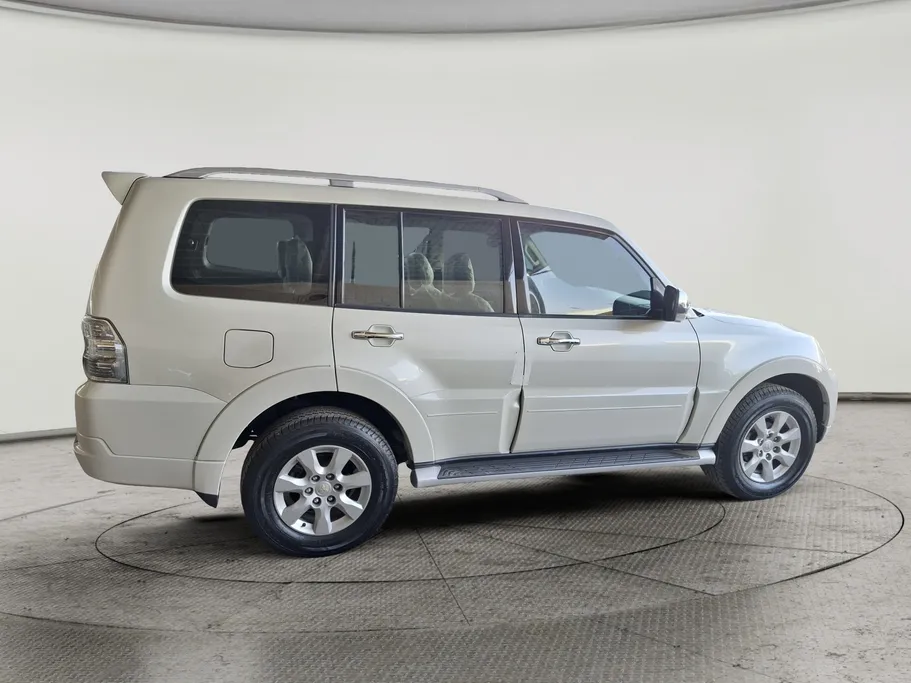2021 Mitsubishi Pajero GLS 5Doors 