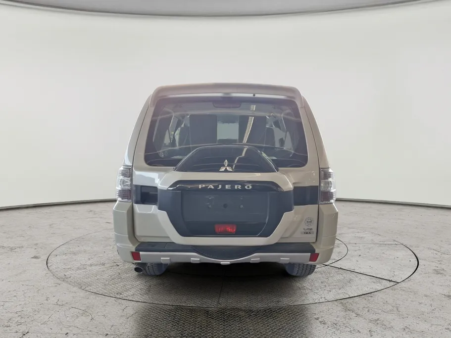 2021 Mitsubishi Pajero GLS 5Doors 