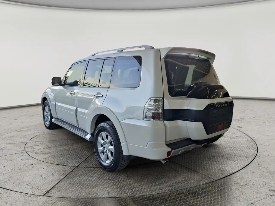 2021 Mitsubishi Pajero GLS 5Doors 