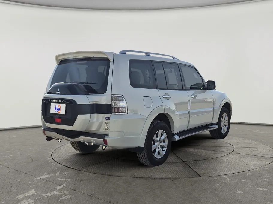 2022 Mitsubishi Pajero GLS 5Doors 