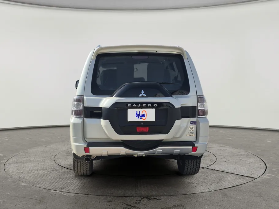 2022 Mitsubishi Pajero GLS 5Doors 