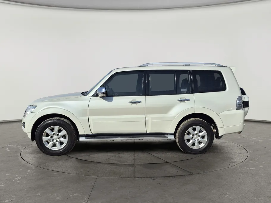 2022 Mitsubishi Pajero GLS 5Doors 