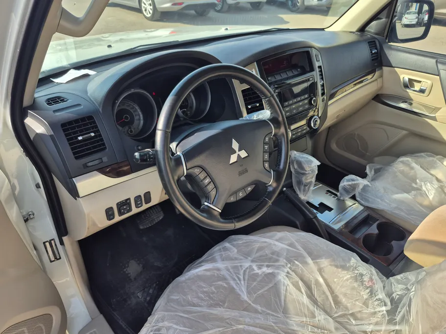 2022 Mitsubishi Pajero GLS 5Doors 