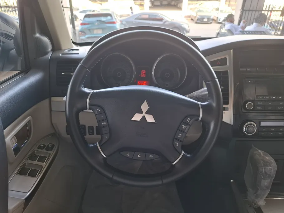 2021 Mitsubishi Pajero GLS 5Doors 