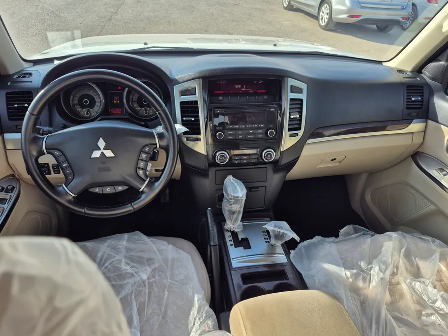 2022 Mitsubishi Pajero GLS 5Doors 