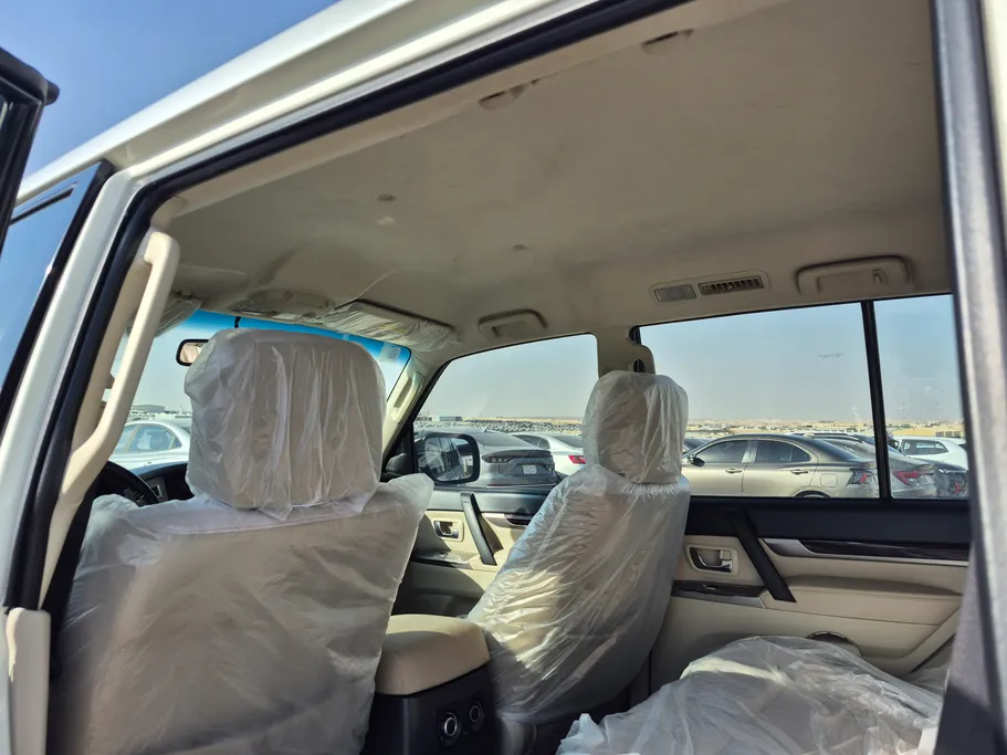2022 Mitsubishi Pajero GLS 5Doors 