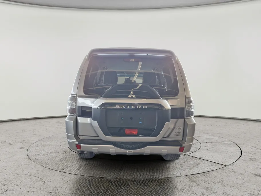 2021 Mitsubishi Pajero GLS 5Doors 