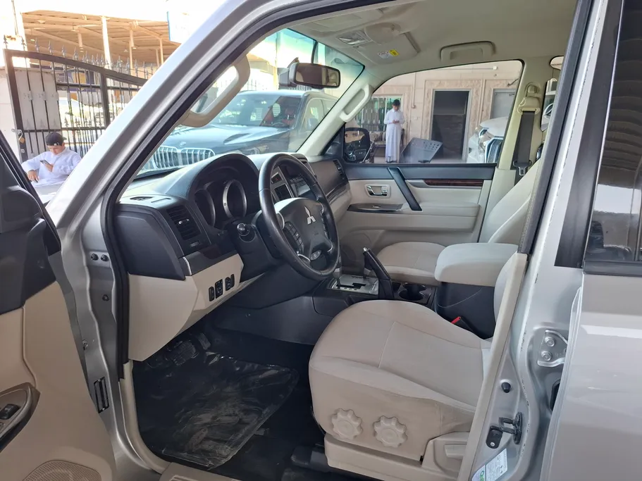 2021 Mitsubishi Pajero GLS 5Doors 