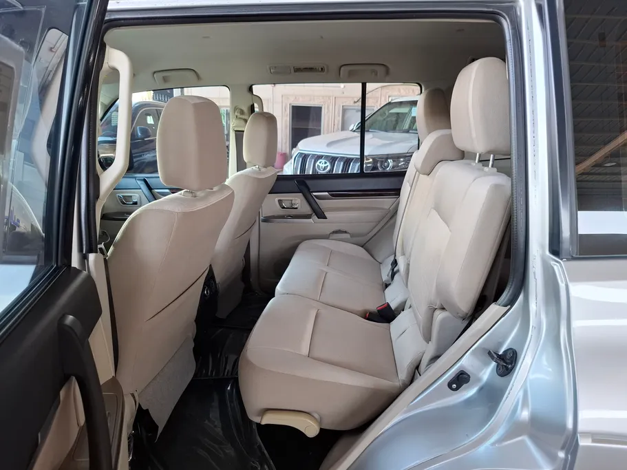 2021 Mitsubishi Pajero GLS 5Doors 