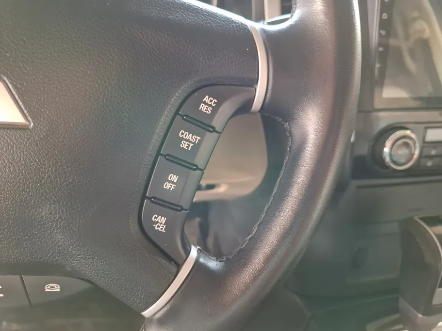 2021 Mitsubishi Pajero GLS 5Doors 