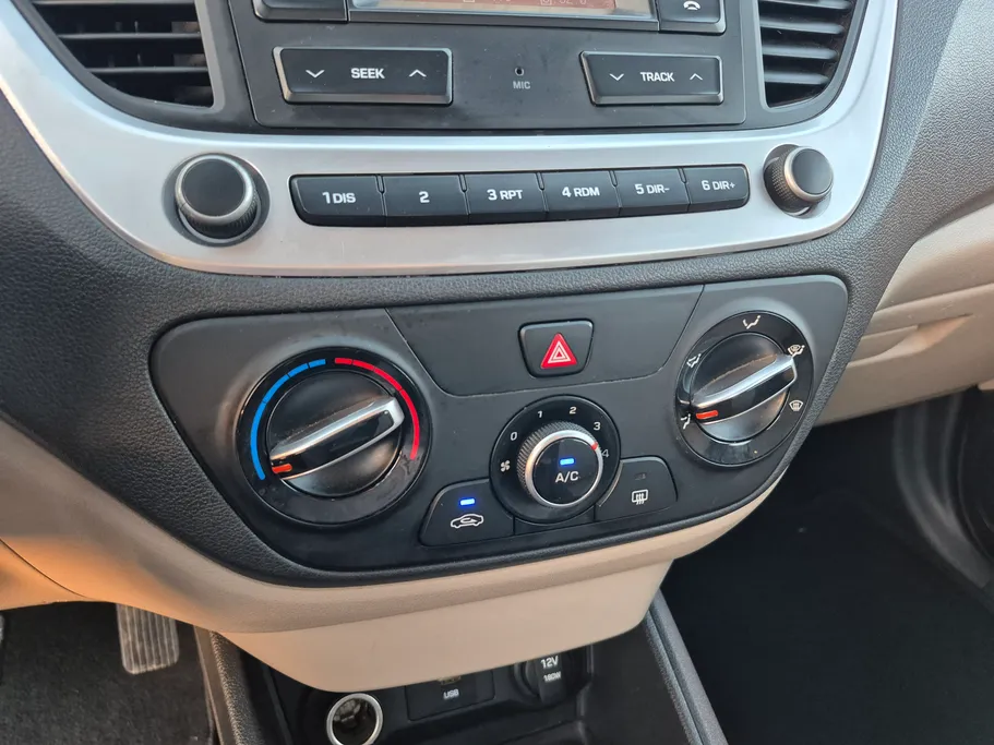2023 Hyundai Accent Smart 