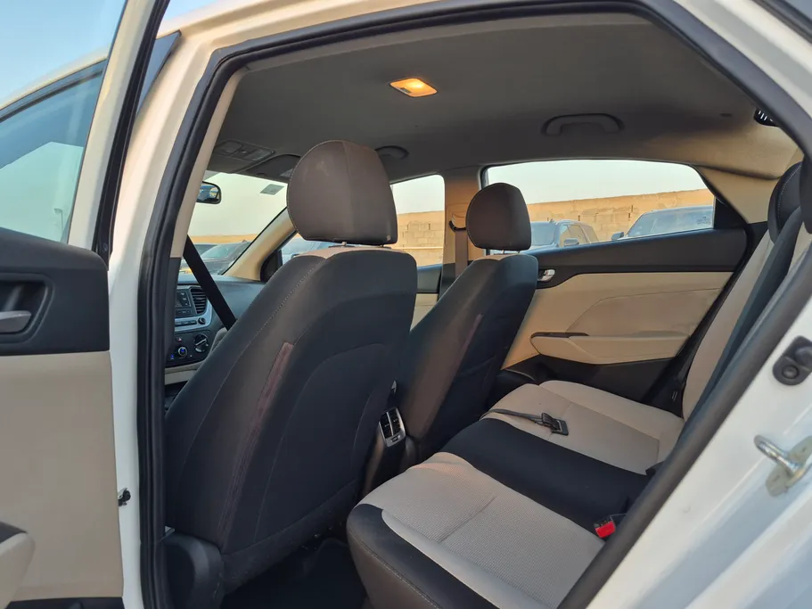 2023 Hyundai Accent Smart 