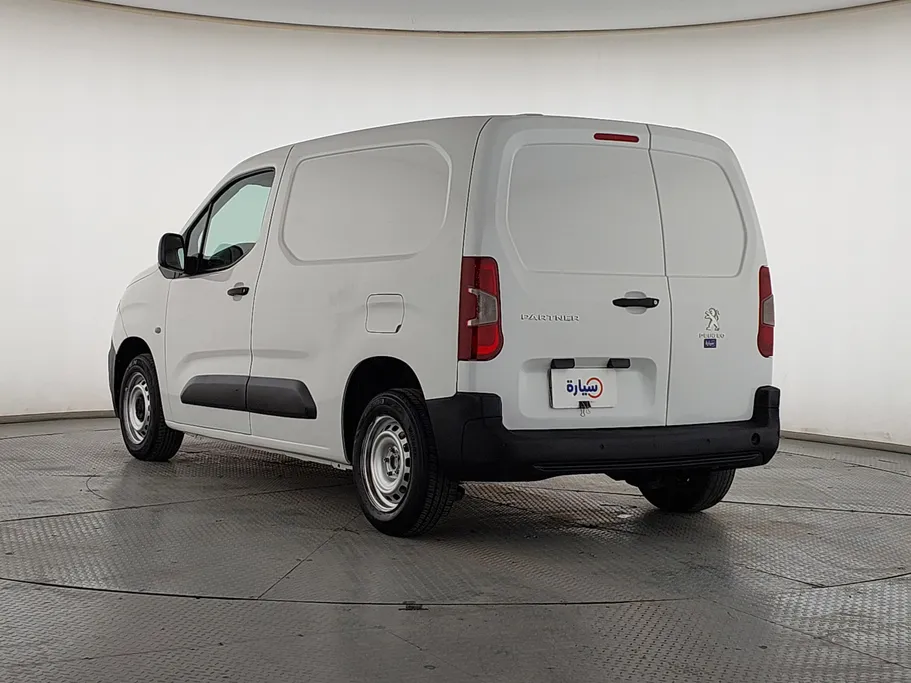 2021 Peugeot Partner Short van 