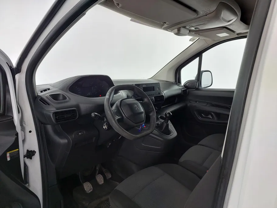 2021 Peugeot Partner Short van 