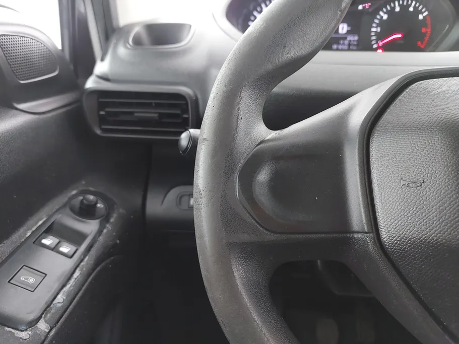 2021 Peugeot Partner Short van 
