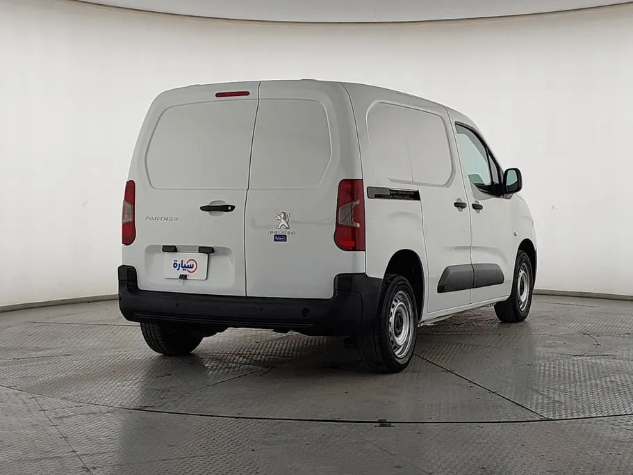 2021 Peugeot Partner Short van 