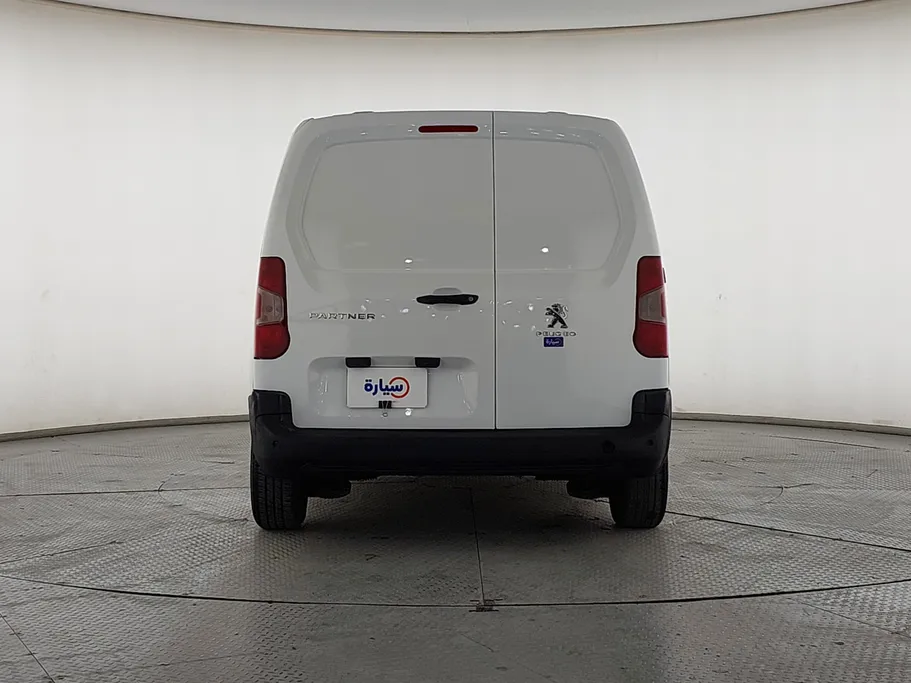 2021 Peugeot Partner Short van 