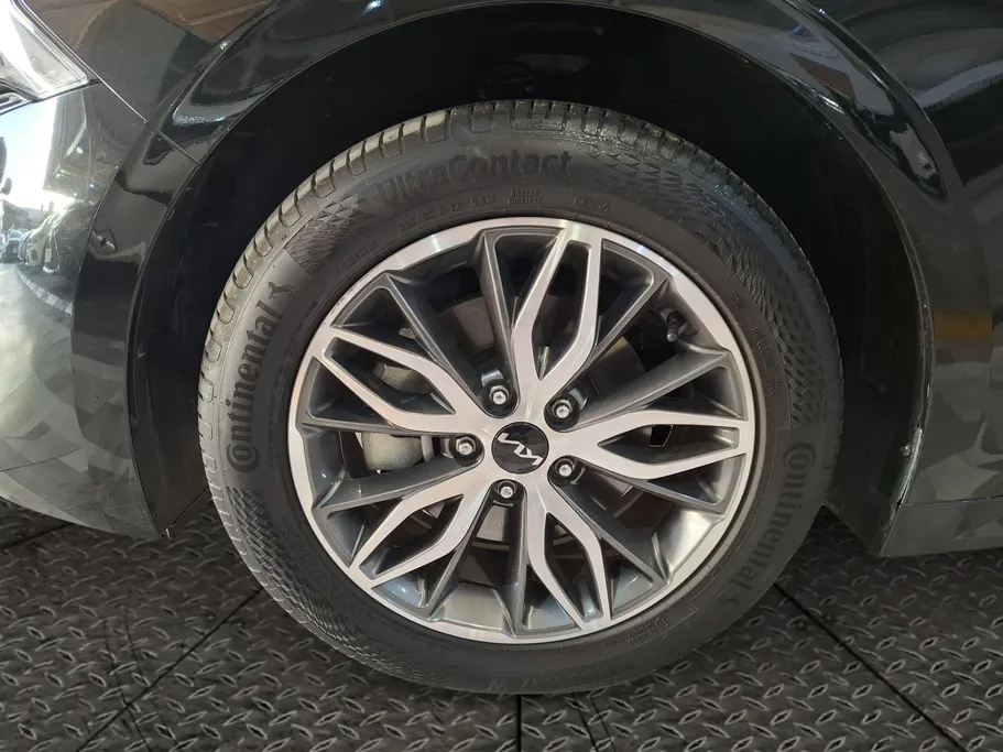 2023 Kia K5 GLS 