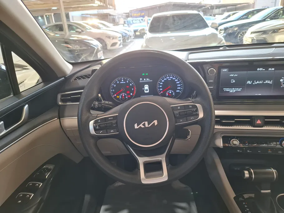2023 Kia K5 GLS 