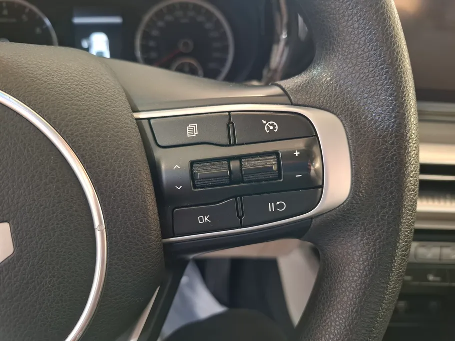 2023 Kia K5 GLS 